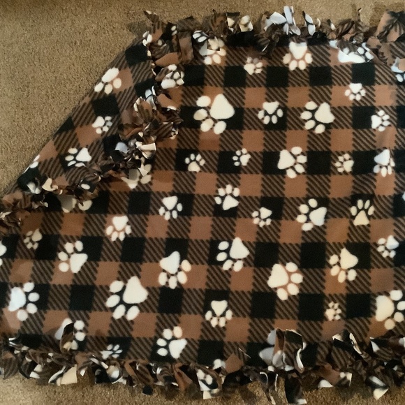 Handmade fleece tie blanket - Dog Pawprints Plaid